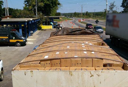 PRF apreende em Vitória da Conquista/BA 475 mil maços de cigarros contrabandeados