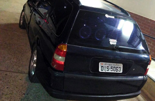 Guajeru: Polícia Militar apreendeu veículo com restrição de furto