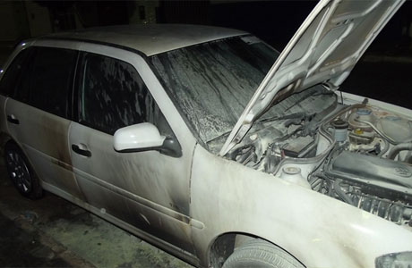 LIVRAMENTO: SECRETÁRIO DE OBRAS TÊM CARRO INCENDIADO