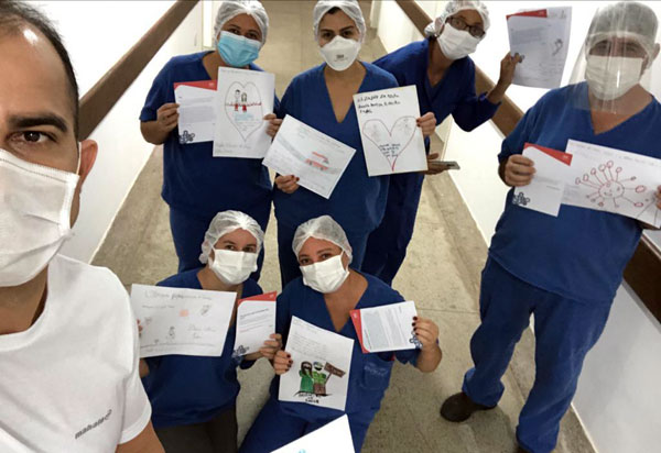 Brumado: Profissionais de saúde recebem cartas de apoio