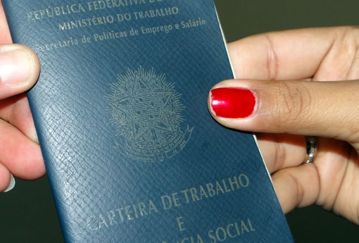 Câmara aprova terceirização para todas as atividades da empresa