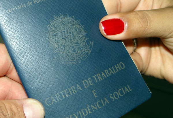 Rendimentos de todos os trabalhadores caíram em novembro, aponta Ipea