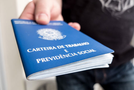 Desemprego vai a 11,8% no 3º trimestre e país tem 12 milhões de desocupados