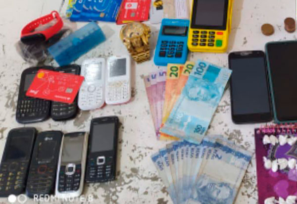 Conquista: Criminoso flagrado com cartões clonados e drogas