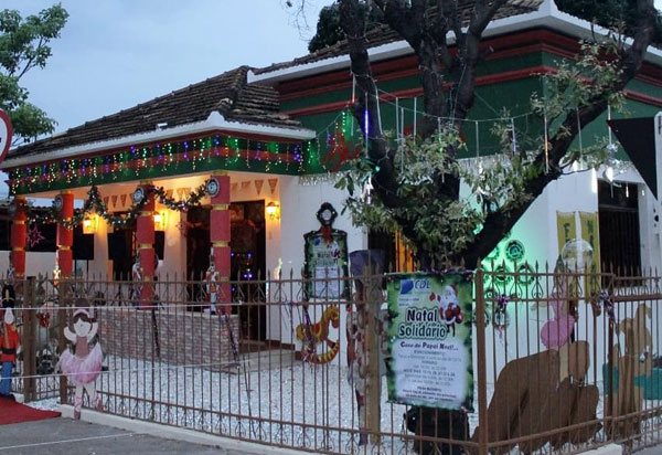 Visite a Casa do Papai Noel e participe da ação solidária da CDL; confira os horários 