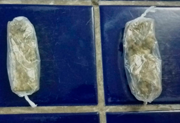 Brumado: Casal é detido acusado de tráfico de drogas no bairro Cidade das Esmeraldas