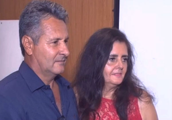 Baiana se relaciona com homem pela internet e se casa no primeiro encontro, dois meses após o conhecê-lo