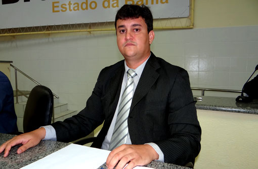 Brumado: Castilho Viana registra chapa e irá concorrer presidência da Câmara de Vereadores