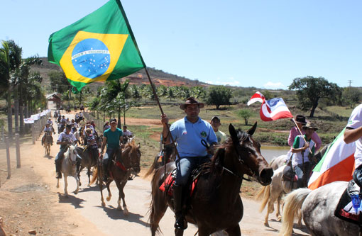 Brumado: 4ª Cavalgada da Associação do Lameirão, Lagoa da Pedra e Amucafo reuniu grande público