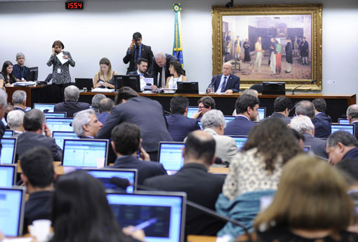 CCJ da Câmara dos Deputados aprova reforma da Previdência; comissão especial será instalada em fevereiro