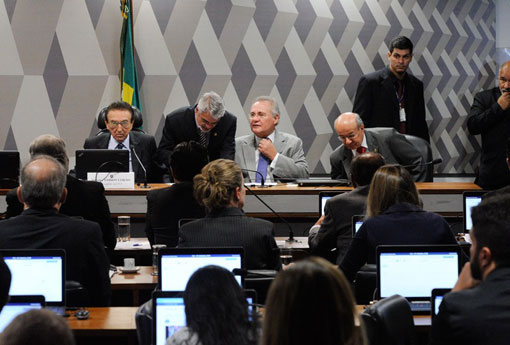 Senado: Texto sobre abuso de autoridade é aprovado na CCJ e vai a Plenário