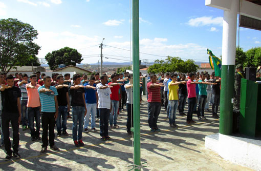 Brumado: 4ª Delegacia de Serviço Militar e 18ª Junta de Serviço Militar realizam solenidade de entrega de CDI