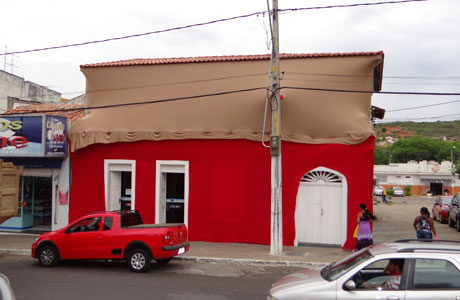 Brumado: CDL está montando a casa do Papai Noel