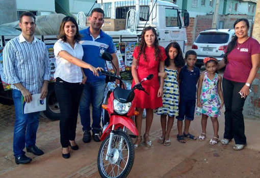 CDL de Brumado entrega prêmios da campanha de Natal 2017