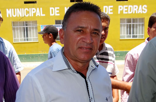 Malhada de Pedras: Ceará é multado em R$ 2 mil pelo TCM por contratação irregular