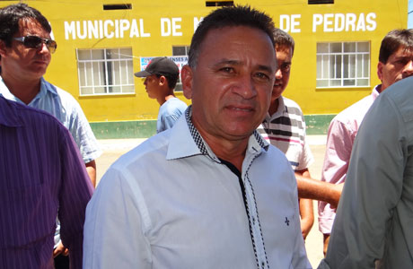 Prefeito de Malhada de Pedras é multado pelo TCM