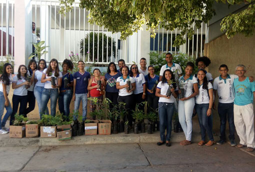 Brumado: CEEP promove Projeto 'Verde que te quero verde'
