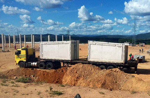 Brumado: canteiro de obras do CDP recebe celas de material pré-moldado