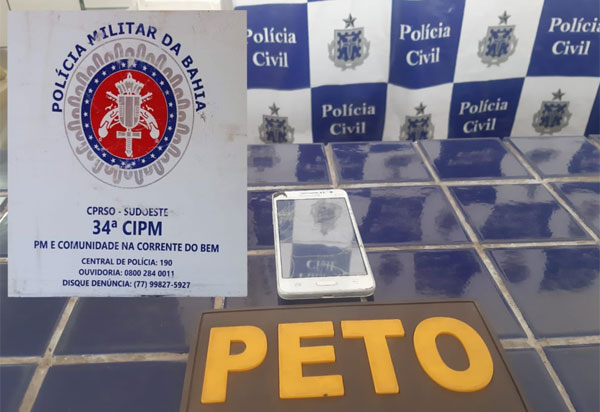 Polícia Militar recupera no bairro São Felix aparelho celular com restrição de roubo/furto