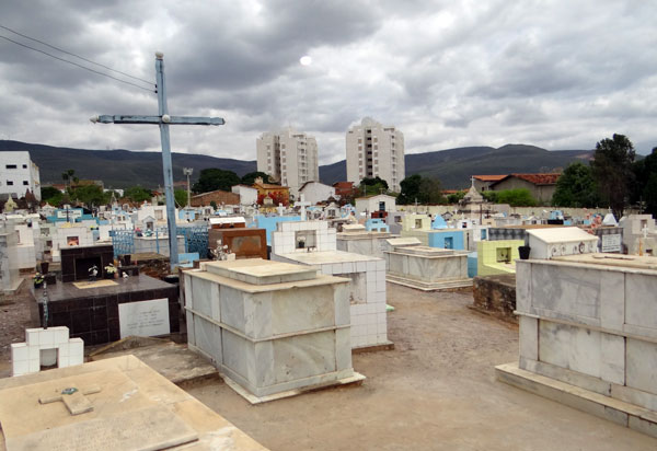 Prefeitura de Brumado desativa Cemitério Senhor do Bonfim