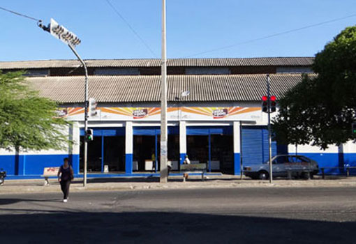 Ebal terá que readmitir 1.700 funcionários demitidos da Cesta do Povo