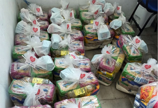 Hospital Municipal e ELO/UTI doam cestas básicas para entidades filantrópicas em Brumado