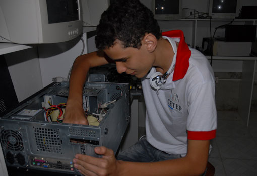 Secretaria da Educação oferta 2.224 vagas para nova modalidade de Educação Profissional: o MedioTEC