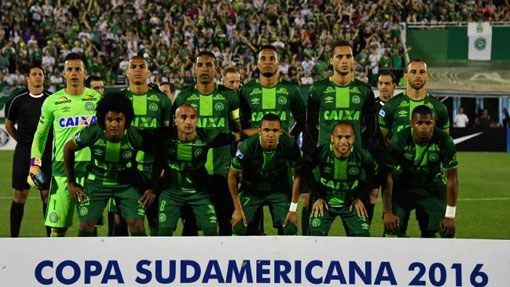 Em nota, Atlético Nacional pede à Conmebol que o título vá para a Chapecoense