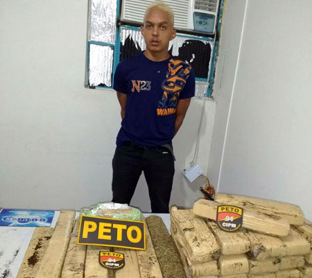 Caetité: homem foge da delegacia logo após ser preso portando 40 kg de maconha no terminal rodoviário