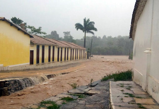 Rio de Contas: chuva forte causa alagamentos em diversos pontos da cidade