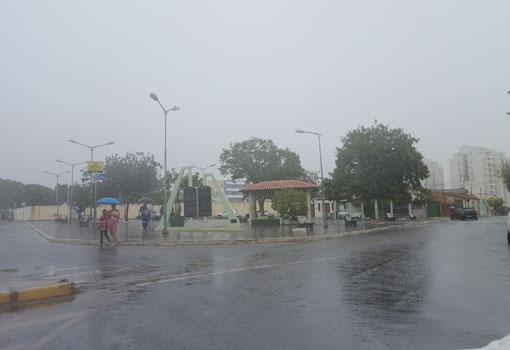 Brumado amanhece com chuva nesta quinta-feira (21) 