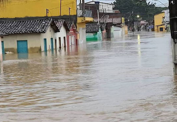 Defesa Civil do Estado atualiza dados sobre população afetada pelas chuvas na Bahia