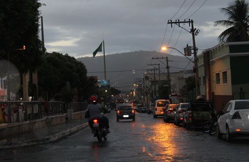 Belo Arco-Íris contempla céu de Brumado no final da tarde de terça (06)