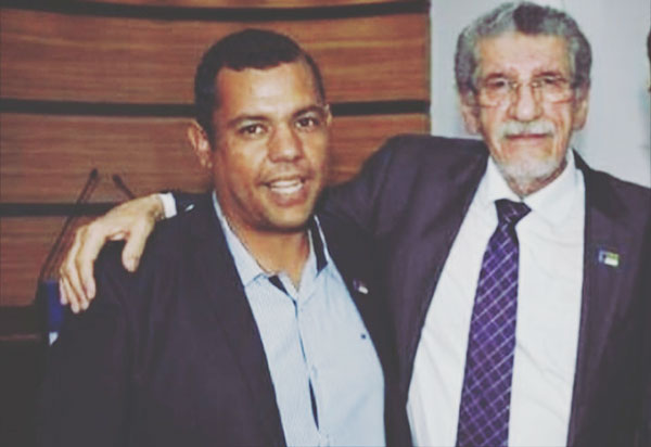 Ciano Filho faz homenagem póstuma ao prefeito de Conquista, Herzem Gusmão