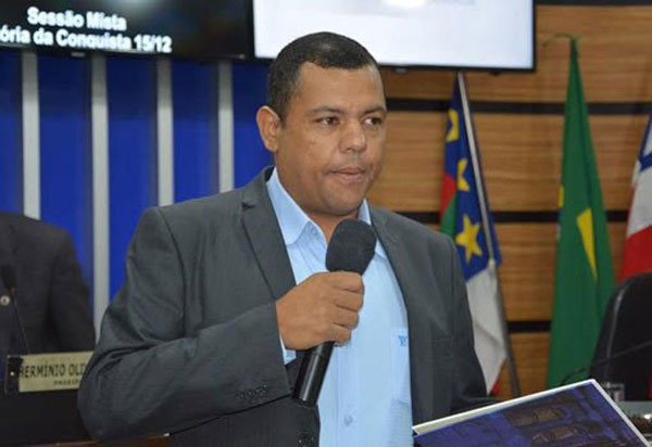 Candidato a deputado federal, Ciano Filho agradece votos conquistados em Brumado