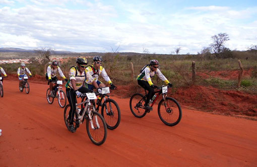 Ciclistas brumadenses participam da Ciclo Caatinga 2014