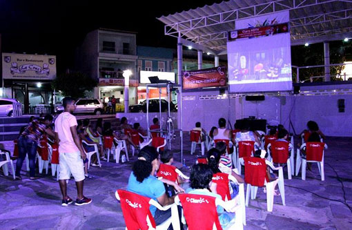 Claro TV e Fixo realizaram 'Cineminha na Praça' em Brumado