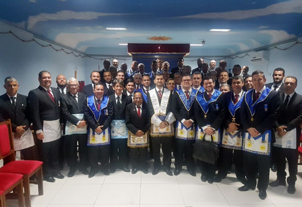 Lojas Maçônicas de Brumado empossam novos Veneráveis Mestres