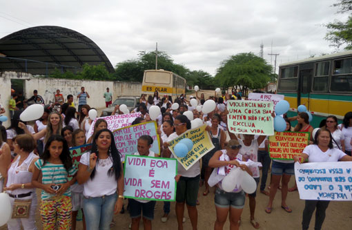 Brumado: Ginásio Municipal Professor Clemente Gomes realiza homenagem às Mães