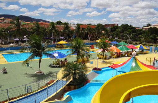 Brumado: Atenção associado venha se divertir nesse verão no Clube Social