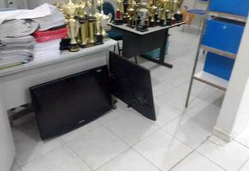 Brumado: professor critica atraso na reforma  e custos destinados à execução do serviço no CMEAS