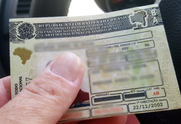 Ministro da Infraestrutura afirma que tirar CNH irá ficar mais barato 