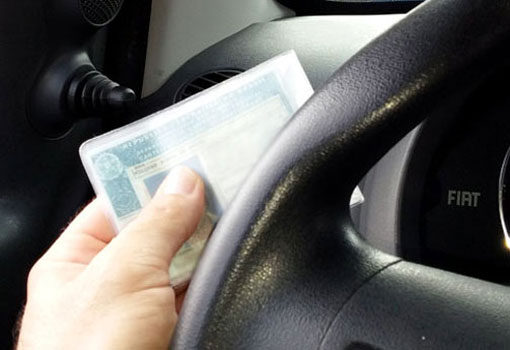 Ministro determina cancelamento de resolução que exige curso ao renovar CNH