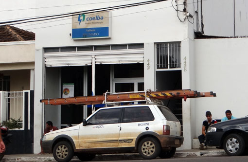 Coelba: lojas de atendimento e rede serviços não funcionam na terça-feira, dia 15 