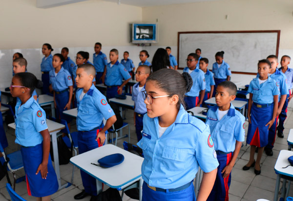 Colégio da Polícia Militar tem 100% dos alunos aprovados em universidades