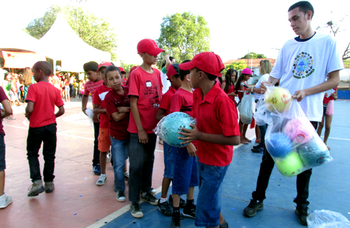 Brumado: Colégio Manoel Fernandes dos Santos comemora Dia das Crianças com semana de atividades