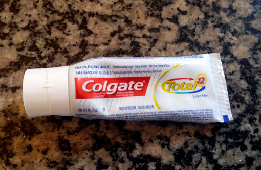 Pesquisa: Substância usada em pasta de dente tem potencial cancerígeno