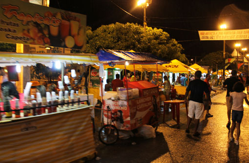CarnaBrumado: Ambulantes comemoram sucesso nas vendas