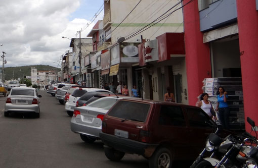 Comerciantes brumadenses ficam indignados com a permissão da realização da 'Feira do Brás' na cidade