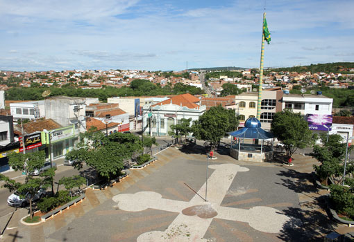 Brumado: CDL informa horário facultativo de funcionamento do comércio para o fim de ano